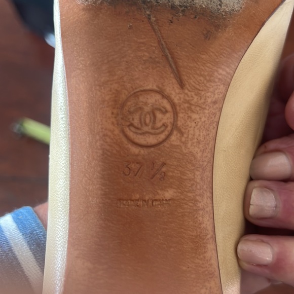 CLASSIC VINTAGE CHANEL SPECTATORS - 37.5 - Picture 15 of 15